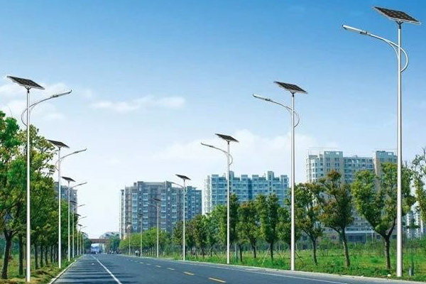 新型农村太阳能路灯价格表2021