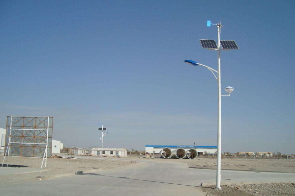 六米高三十瓦太阳能路灯价格多少钱一套