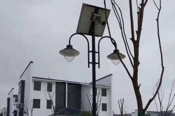 6米太阳能路灯杆价格一般多少钱