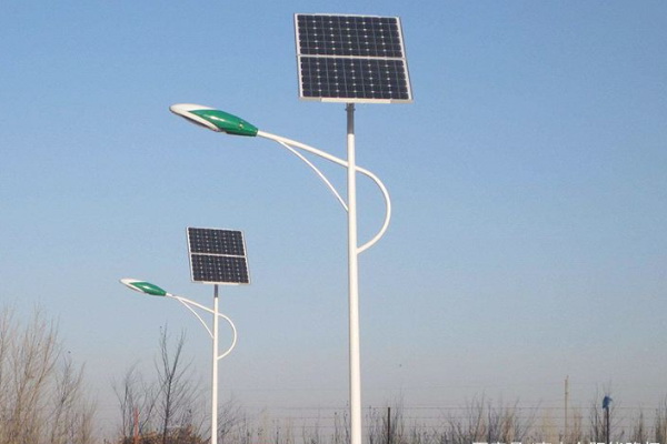 整套5米太阳能路灯价格多少钱（参数规格）