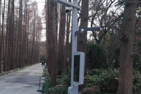 智慧路灯多少钱一套